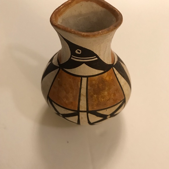 Acoma N.M. Pitcher/Vase Vintage - Picture 14 of 15